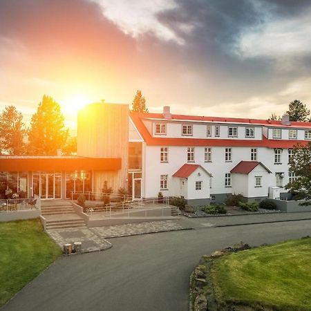 Gistihusith - Lake Hotel Egilsstadir Exterior photo