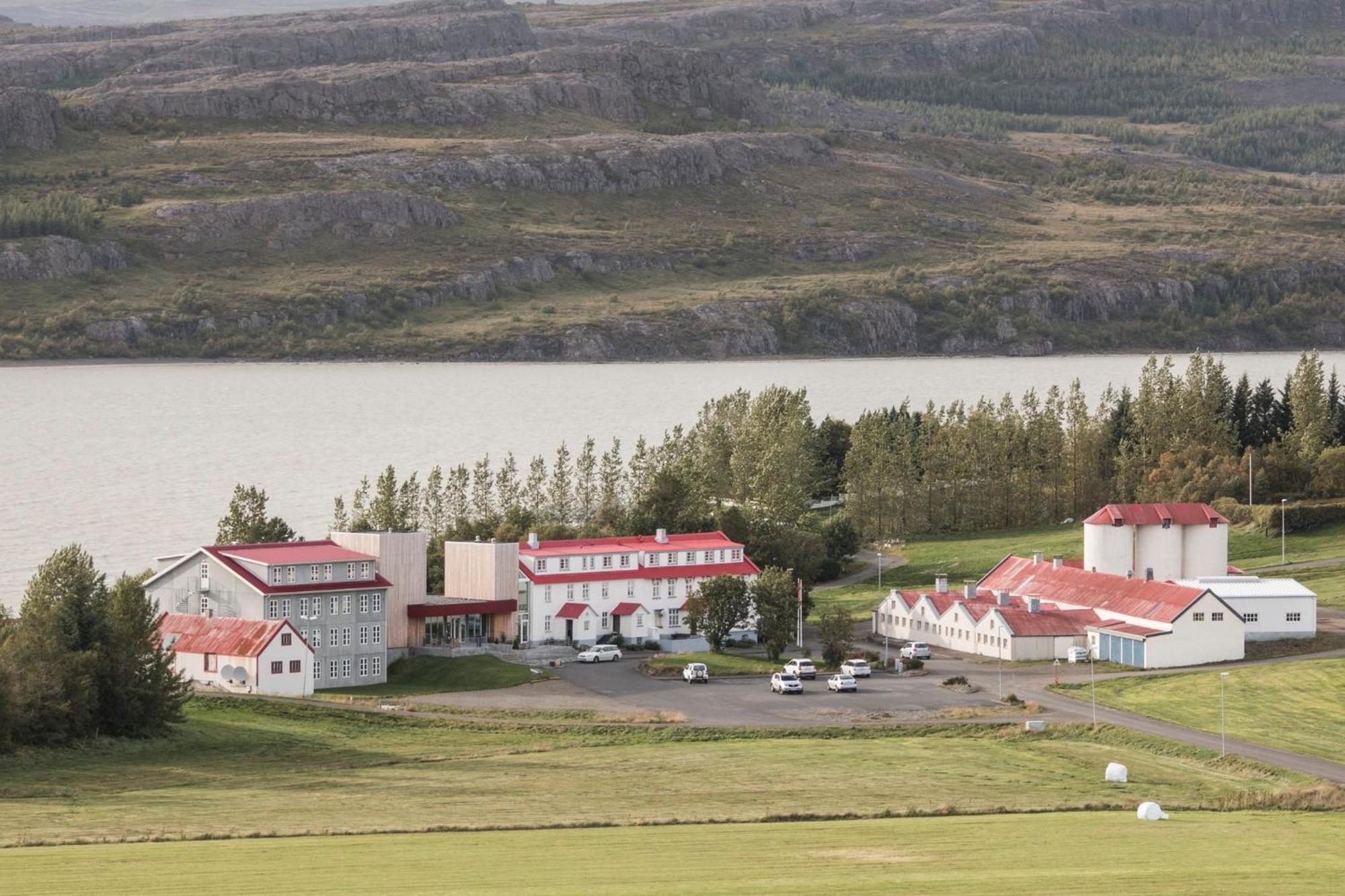 Gistihusith - Lake Hotel Egilsstadir Exterior photo